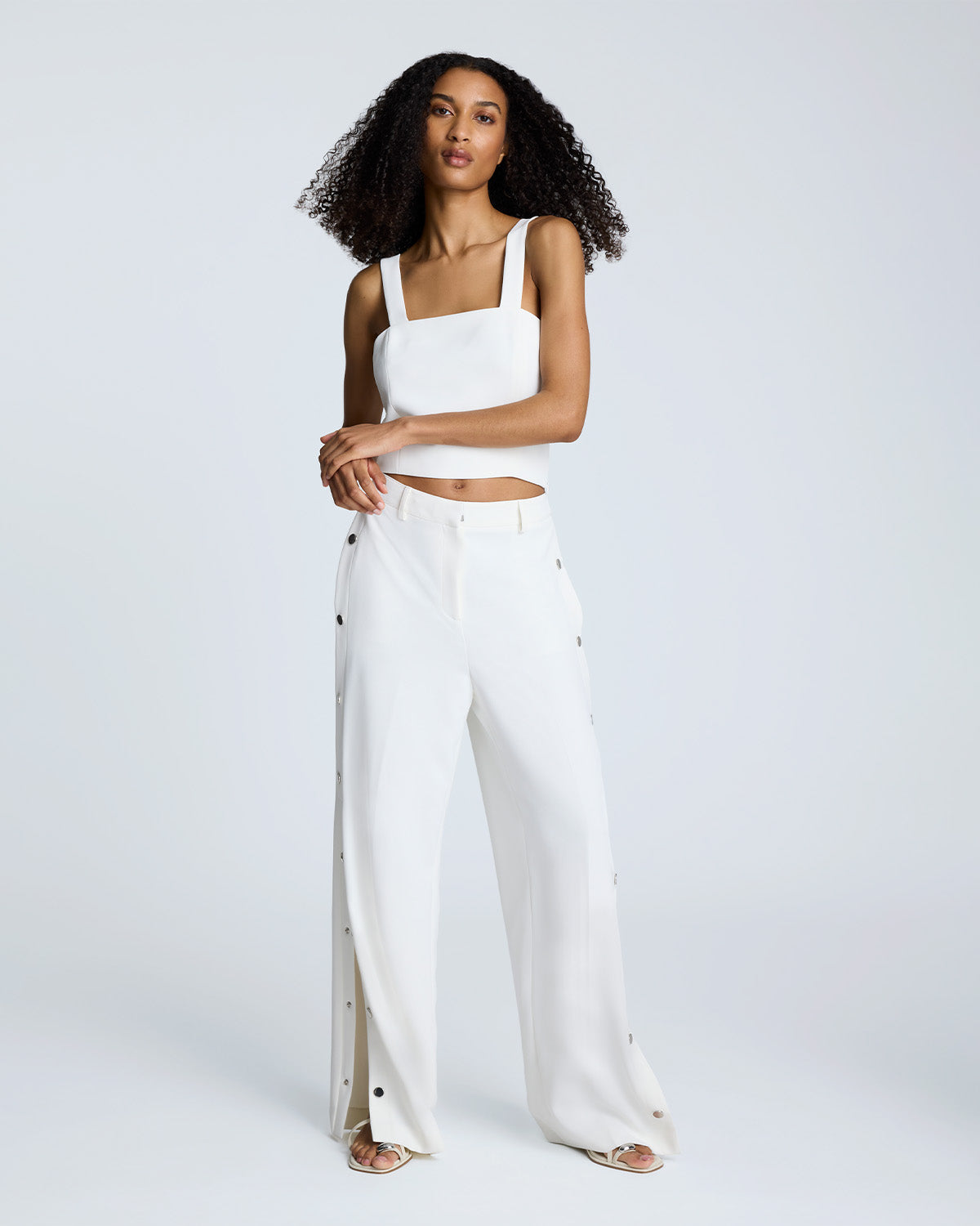 Pantalón casual de tiro largo para mujer snap & flow