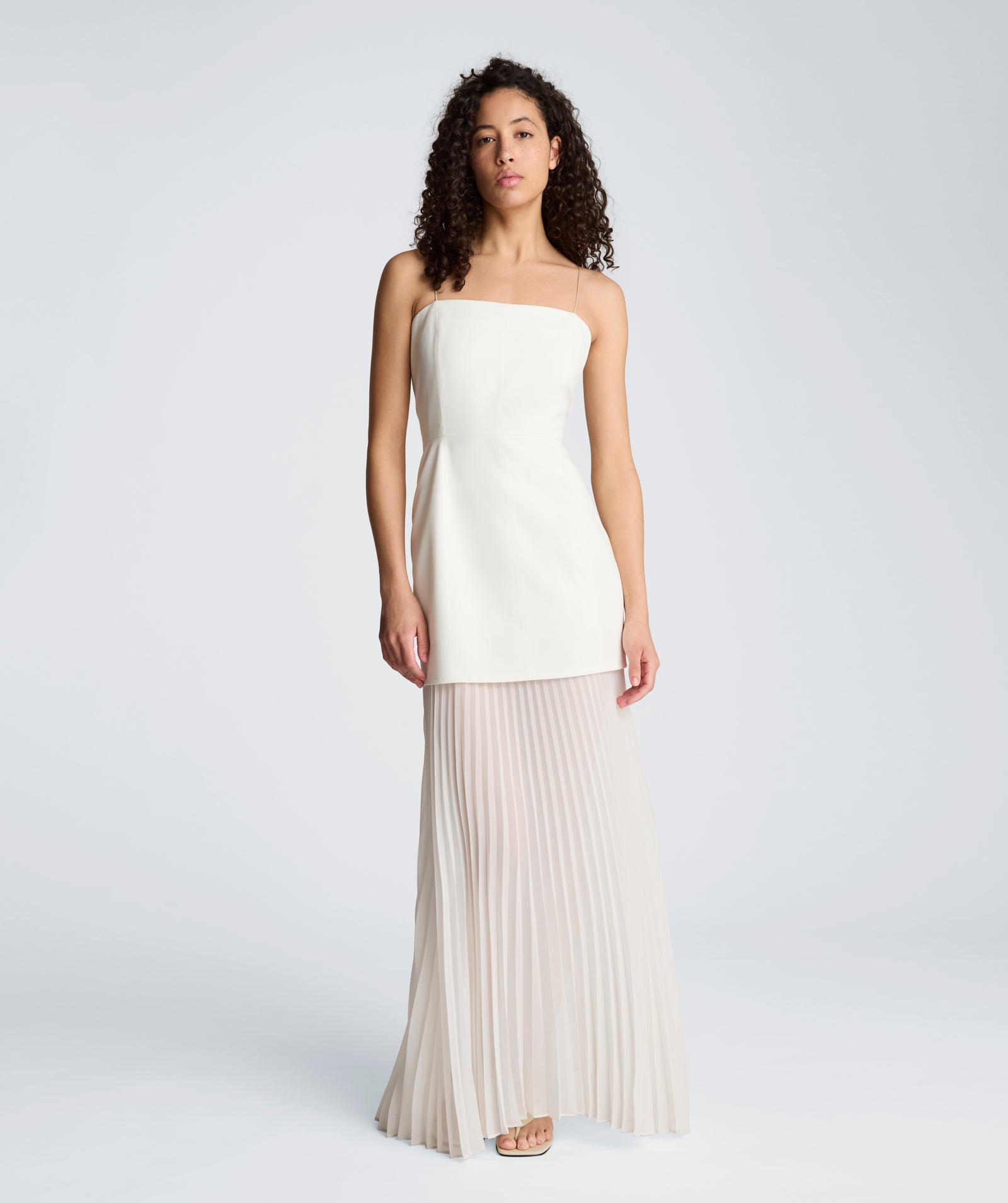 Vestido lencero con dobladillo plisado para mujer