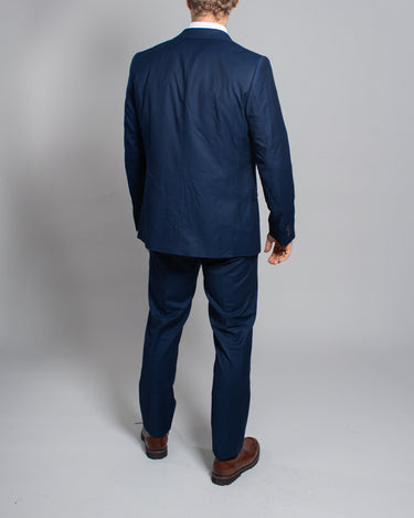 Traje de vestir para hombre
