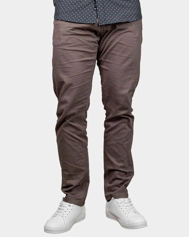 Pantalón casual tipo jean para hombre