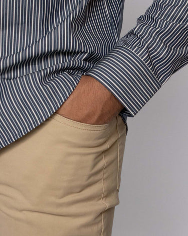 Pantalón casual tipo jean para hombre