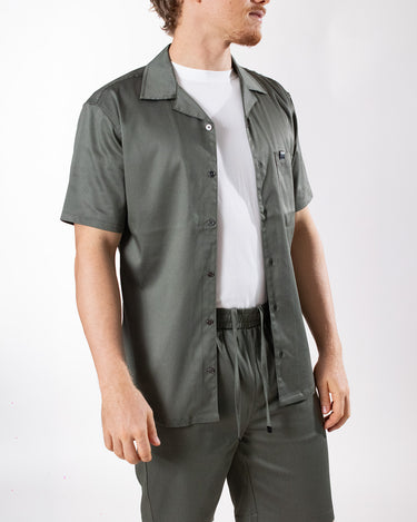 Camisa manga corta con bolsillo regular fit para hombre