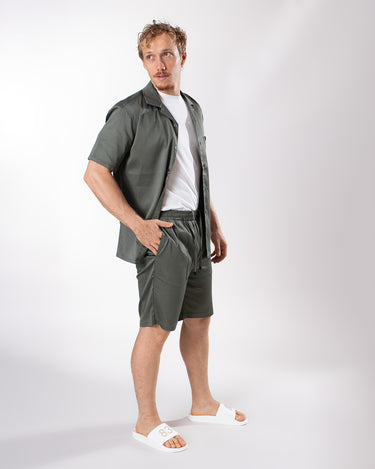 Camisa manga corta con bolsillo regular fit para hombre