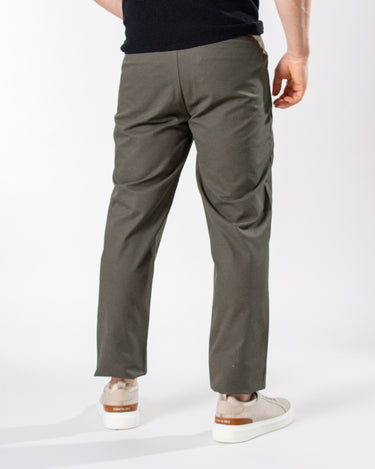 Pantalón casual diseño clásico regular fit para hombre