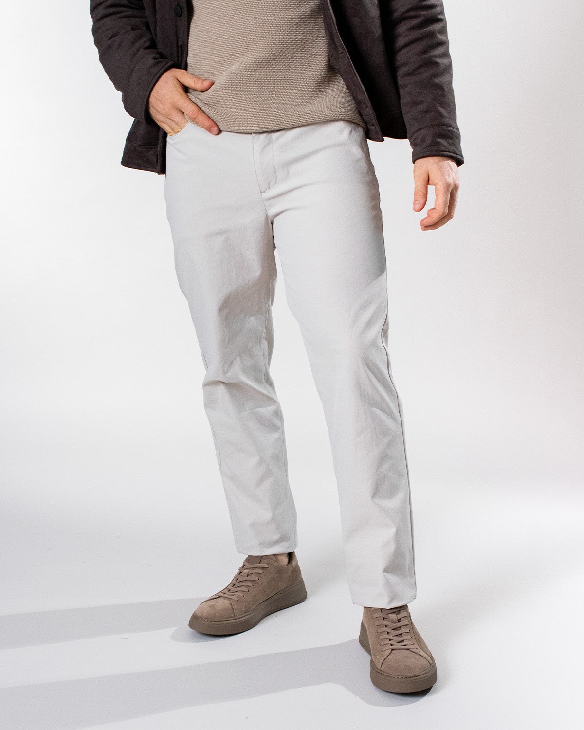 Pantalón casual diseño clásico regular fit para hombre