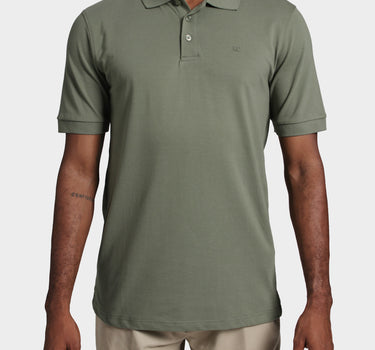 Polo fondo entero para hombre olive