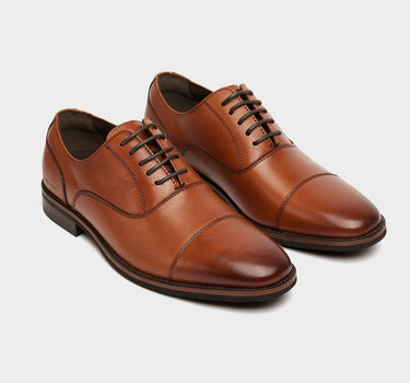 Zapatos de vestir de cuero para hombre matteo toe cap