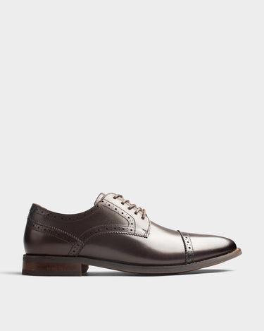 Zapatos de vestir de cuero para hombre carslie toe cap
