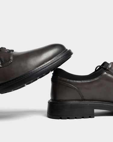 Zapatos casuales para hombre the core derby